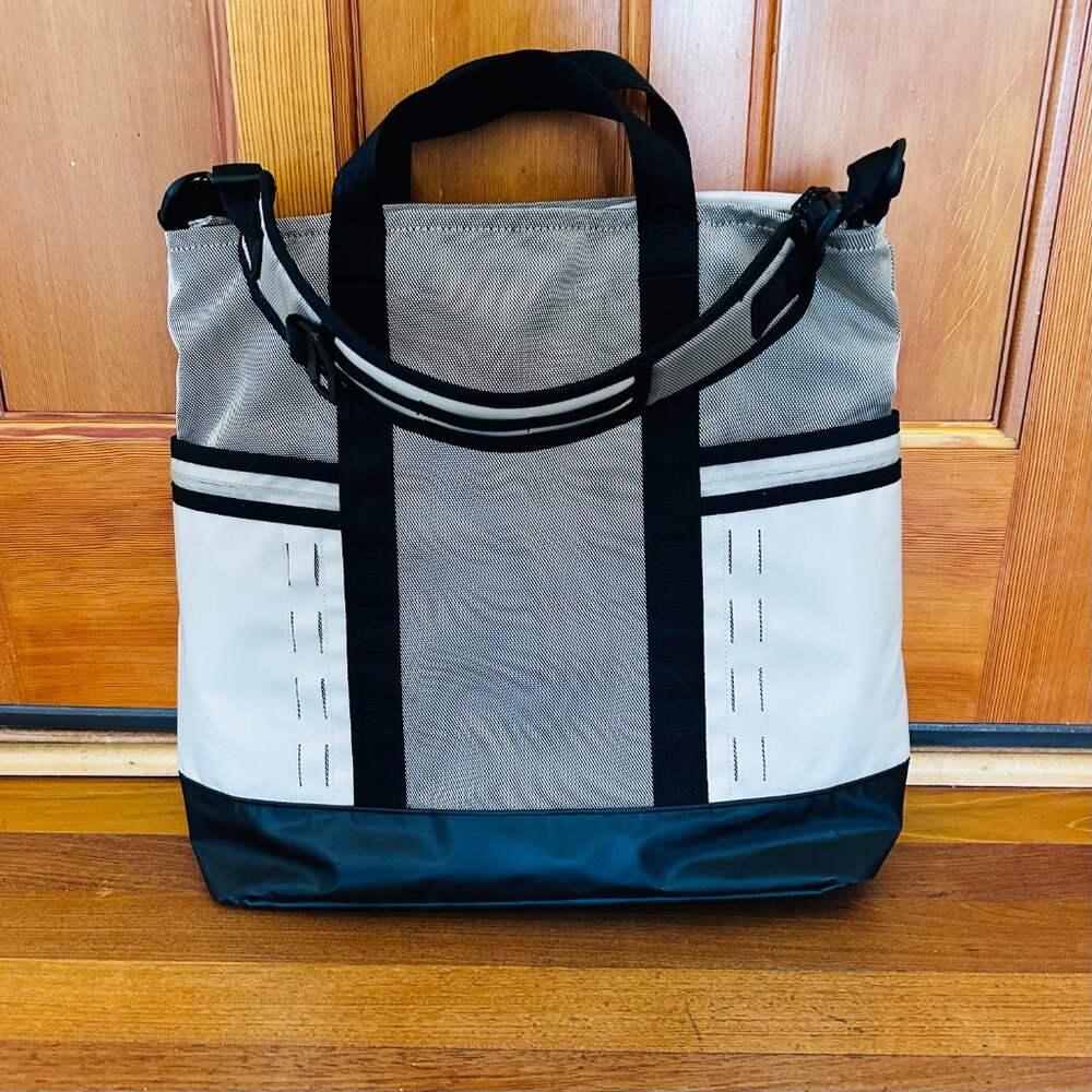 Like-new Timbuk2 Tote
